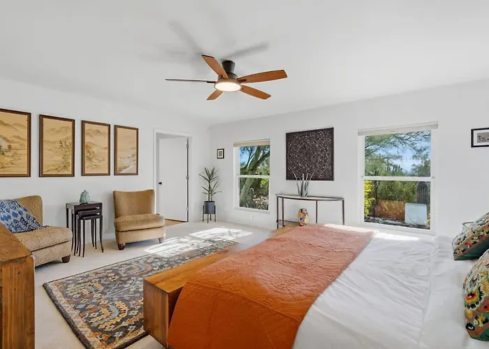 Catalina Foothills Luxe Retreat With Heated Pool
